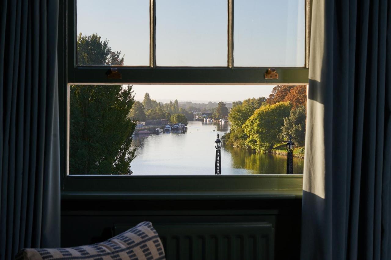 The Mitre, Hampton Court Кингстон на Темзе