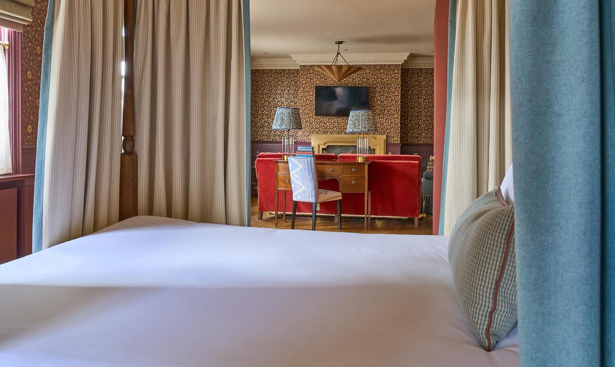 Отель The Mitre, Hampton Court Кингстон на Темзе