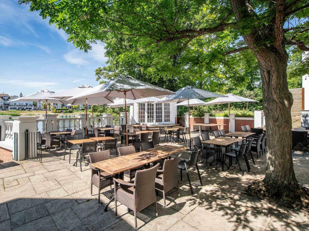 Отель The Mitre, Hampton Court Кингстон на Темзе