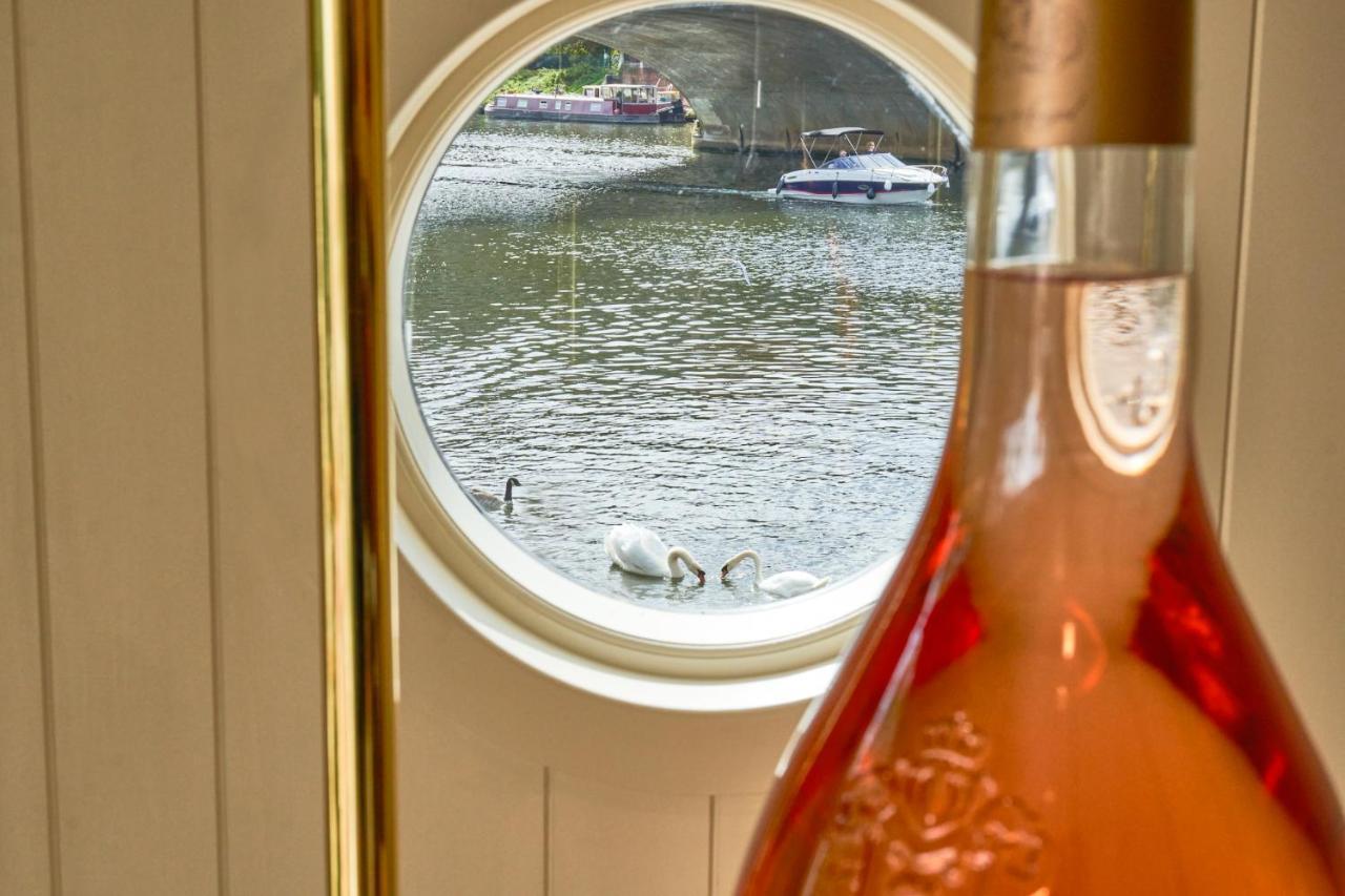 Mitre Kingston upon Thames (Greater London)